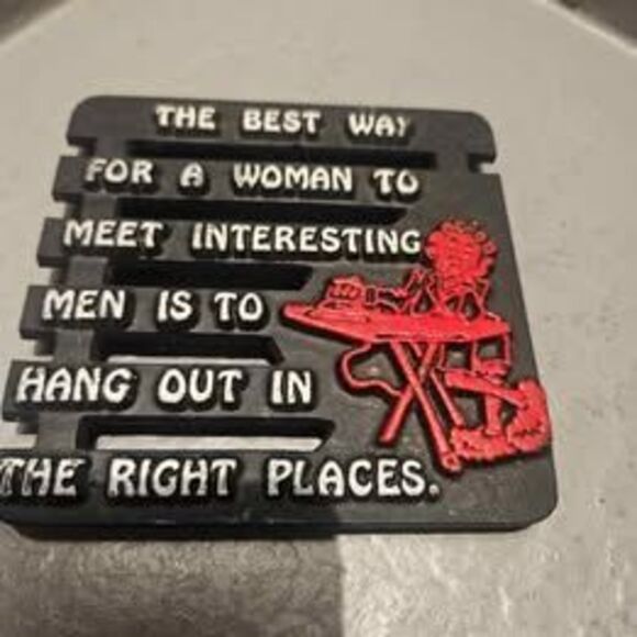 Cast Iron Trivet Set of 3 Humorous  4.5 x 4.5" - Picture 4 of 7